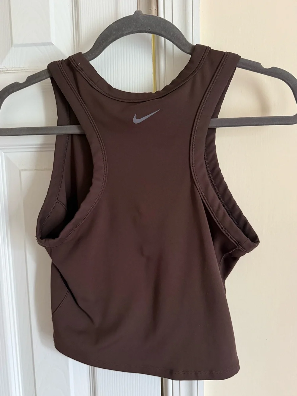 Nike Women’s Fitted Cropped Tank Top